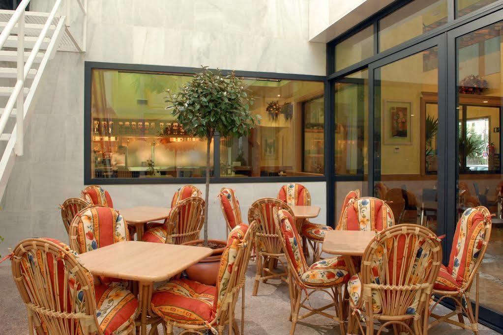 Hotel Julia Madrid Exterior foto